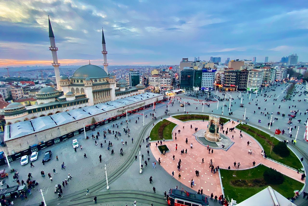 Istanbul, Taksim Square